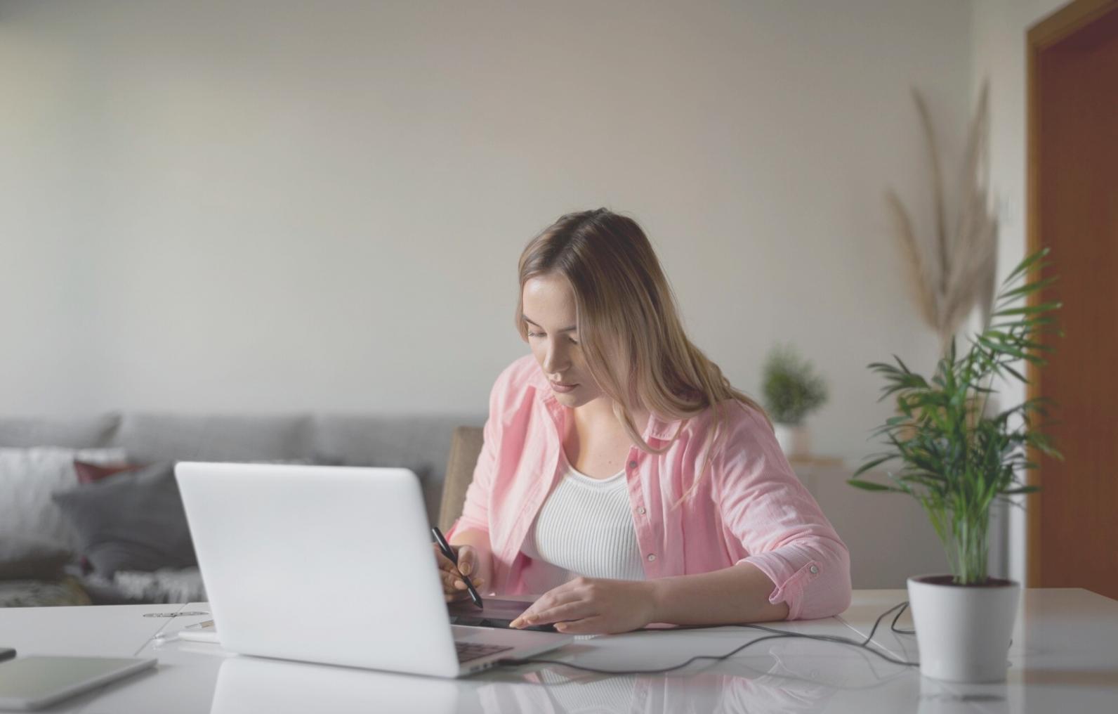 Professional financial planning and accountability workspace